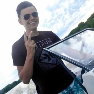 Meet your Posher, Christian